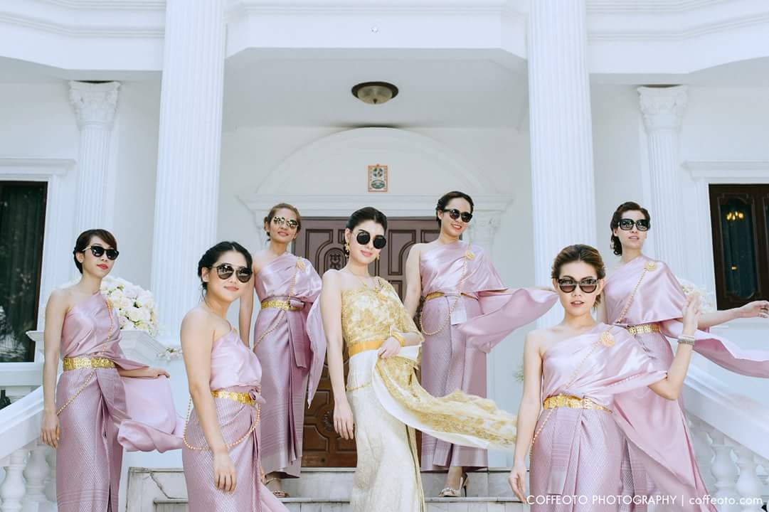 ชุดไทยเพื่อนเจ้าสาว (เช่า)