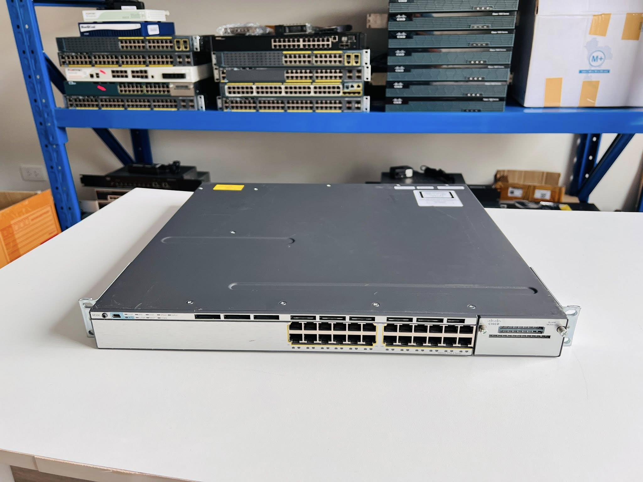 Switch cisco 3750x Gigabit 24 port layer3 สวิทซิสโก้มือสองพร้อมใช้งาน