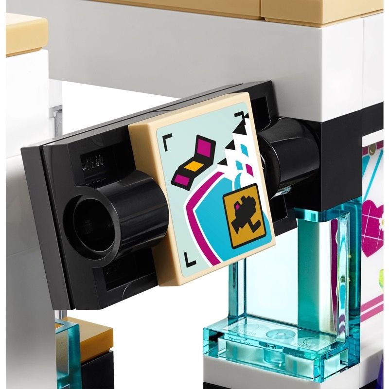 LEGO Friends 41135 Livi's Pop Star House (Minor Damaged Box)