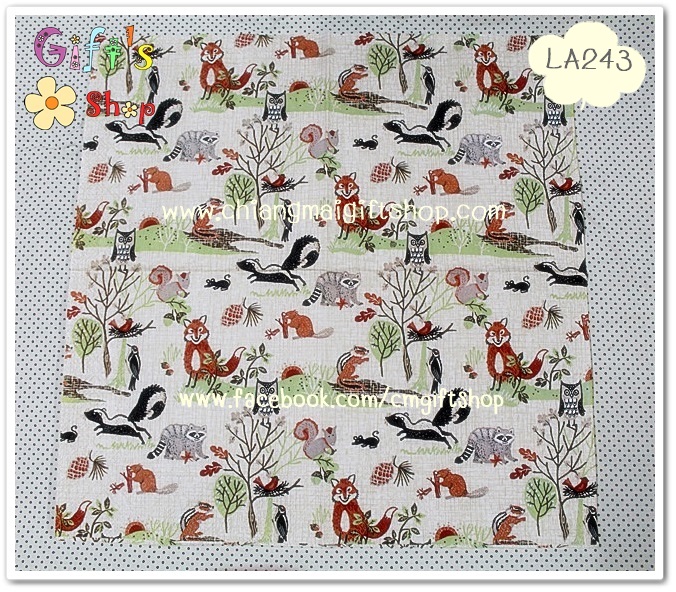 กระดาษแนปกิ้น ลายแรคคูน สุนัขจิ้งจอก กระรอก สกั้งค์ นก พื้นหลังสีขาว