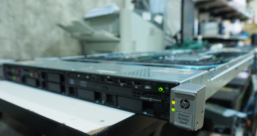 hp dl360p g8 2cpu 32gb มือ 2 พร้อมใช้งาน