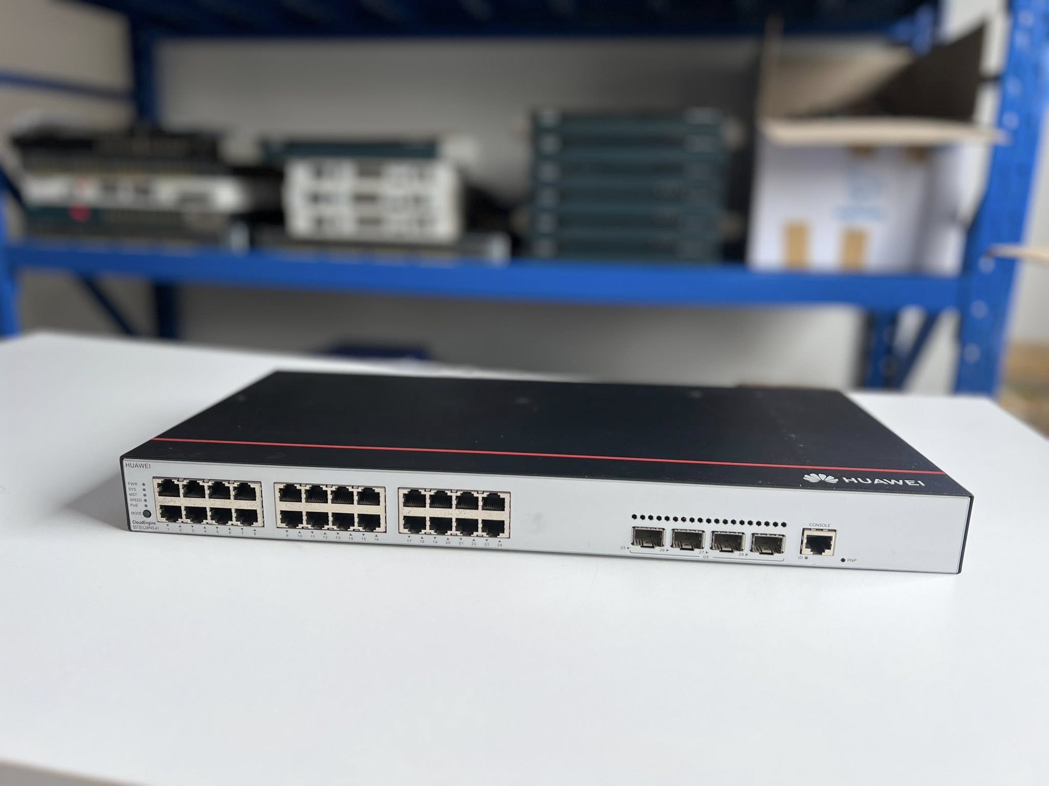 Switch Huawei Gigabit PoE 24port S5735-L24P4S-A1 สวิทหัวเว่ยมือสองพร้อมใช้งาน