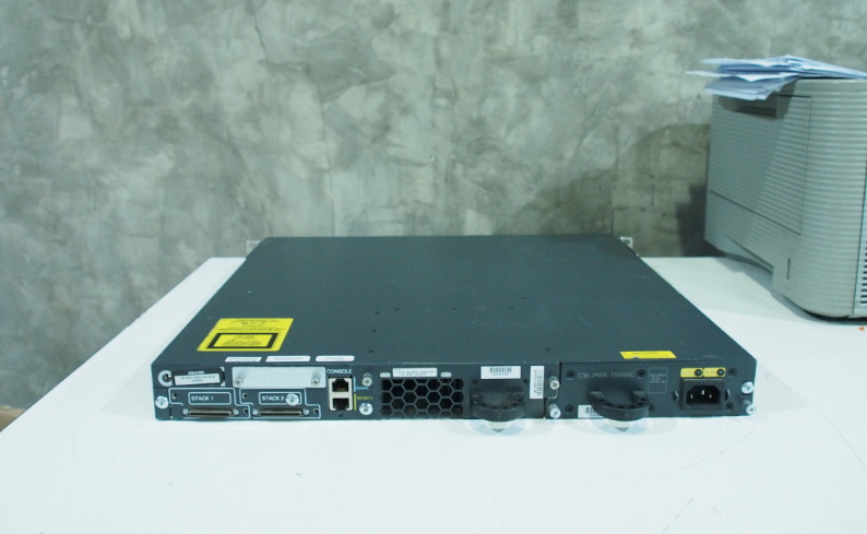Cisco 3750E 48PoE Gig มือ 2 พร้อมใช้งาน
