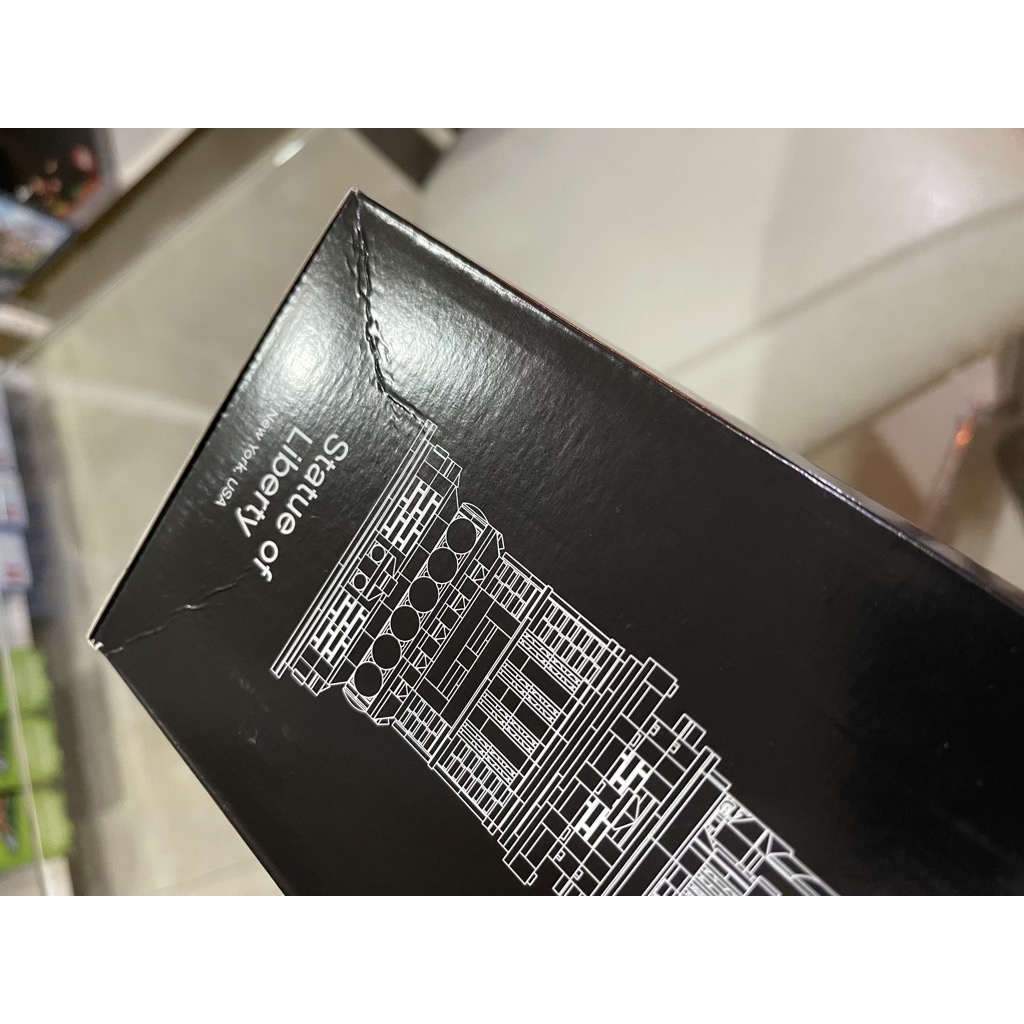LEGO Architecture 21042 เลโก้ Statue of Liberty (Damaged Box)