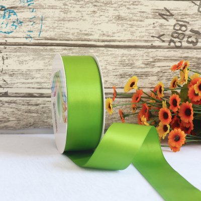 ริบบิ้นผ้าซาติน 2 หน้า สีเขียวอ่อน 50 หลา (Bud Green)# WX027