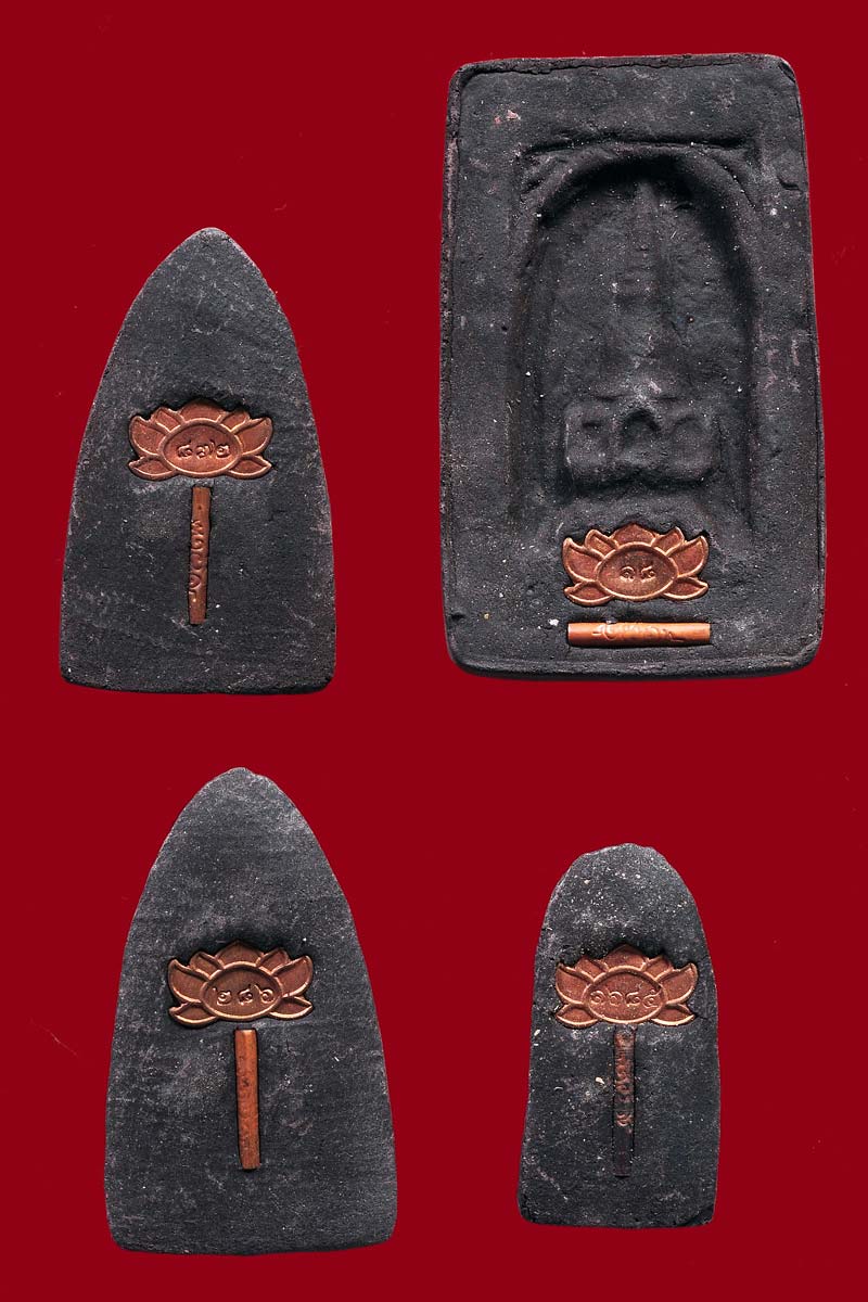 หลวงปู่ทวดเนื้อว่านคลุกรัก หลังฝังตะกรุดทองแดง ชุด 4 องค์