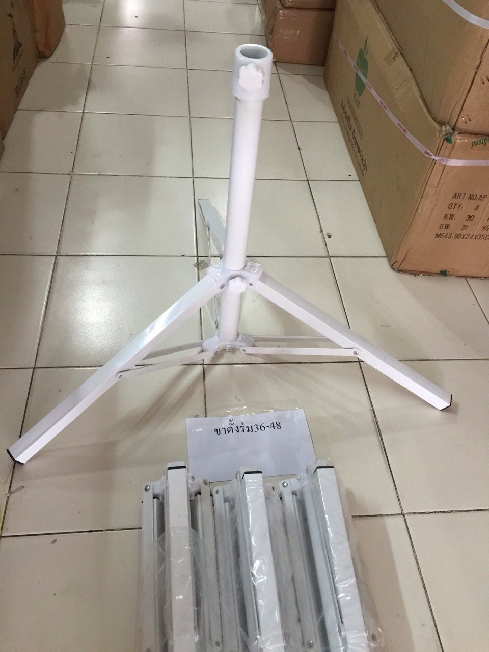 ขาตั้งร่ม 36-48 นิ้ว
