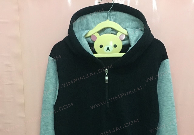 เสื้อแจ็คเก็ตเบสบอลแบบมีซิป สีกรมเทา สีดำขาว