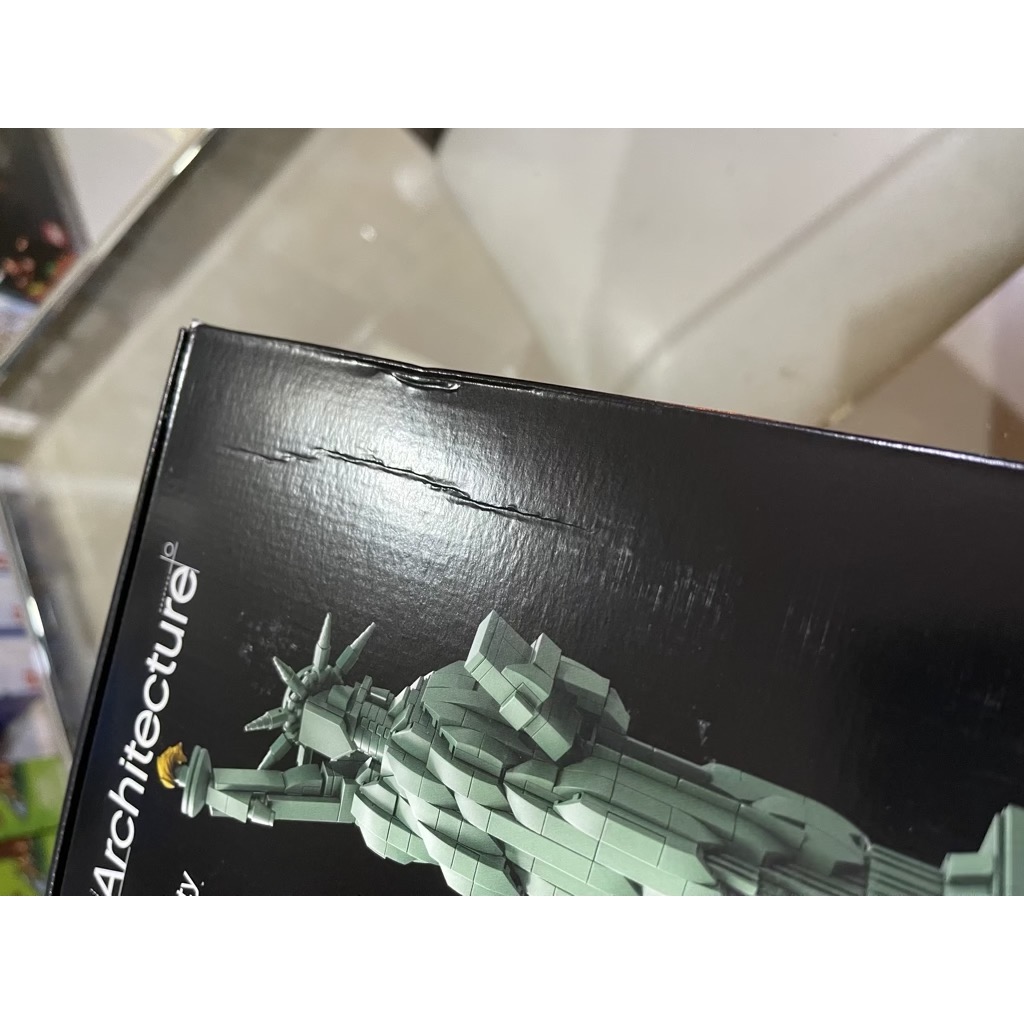 LEGO Architecture 21042 เลโก้ Statue of Liberty (Damaged Box)