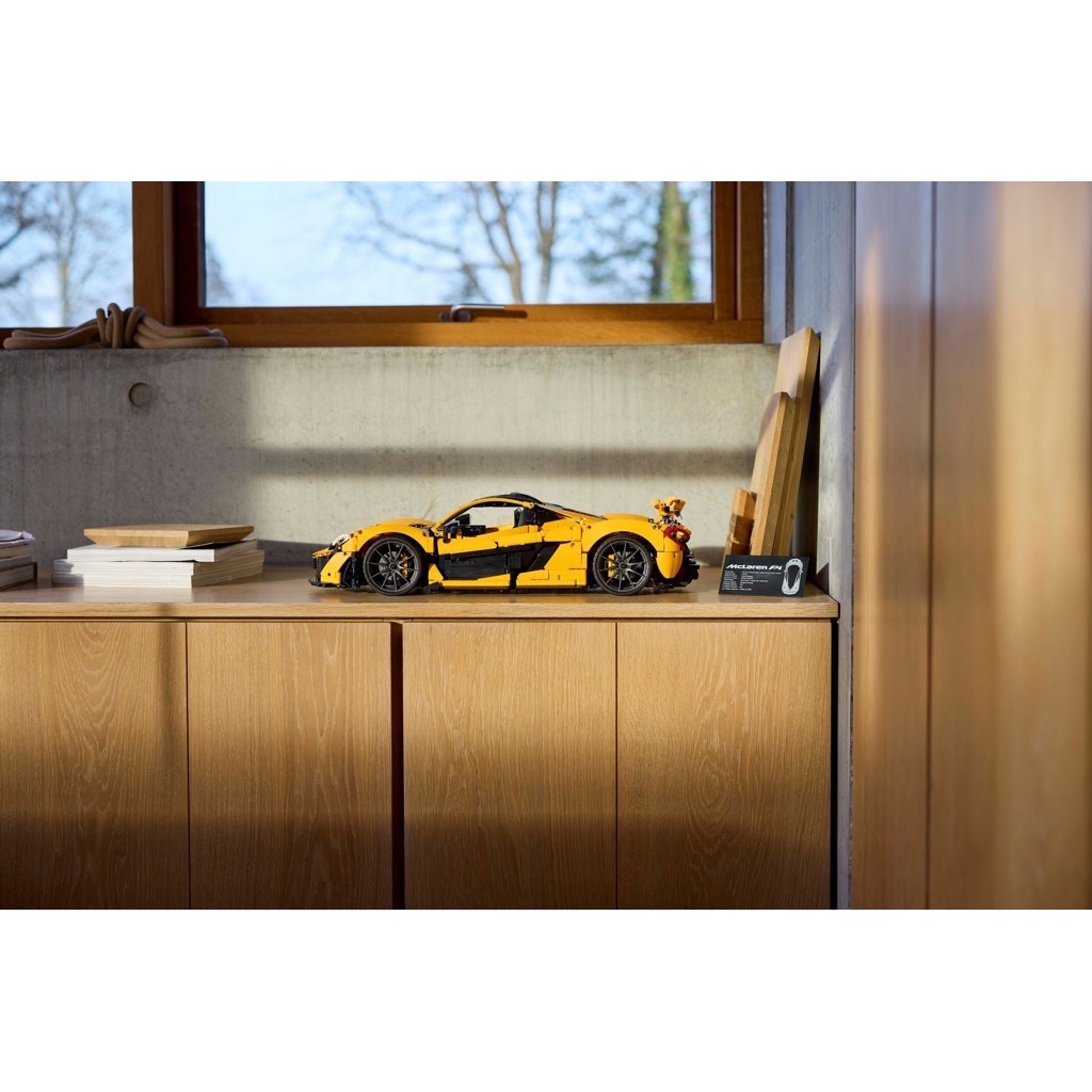 เลโก้ LEGO Exclusives Technic 42172 McLaren P1 (มีกล่องน้ำตาลตรงรุ่น)