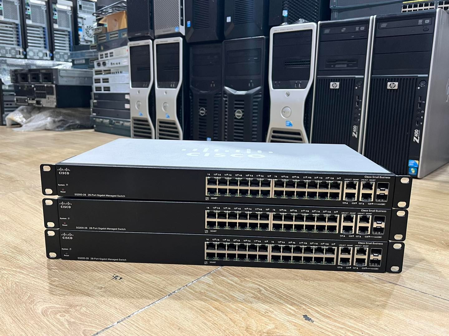 Cisco SG300-28 Gigabit มือสองพร้อมใช้งาน