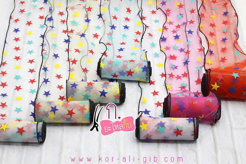 ริบบิ้นผ้าเย็บขอบ ผ้าออแกนดี้ลายดาว ขอบดำ ขนาด 10 ซม.