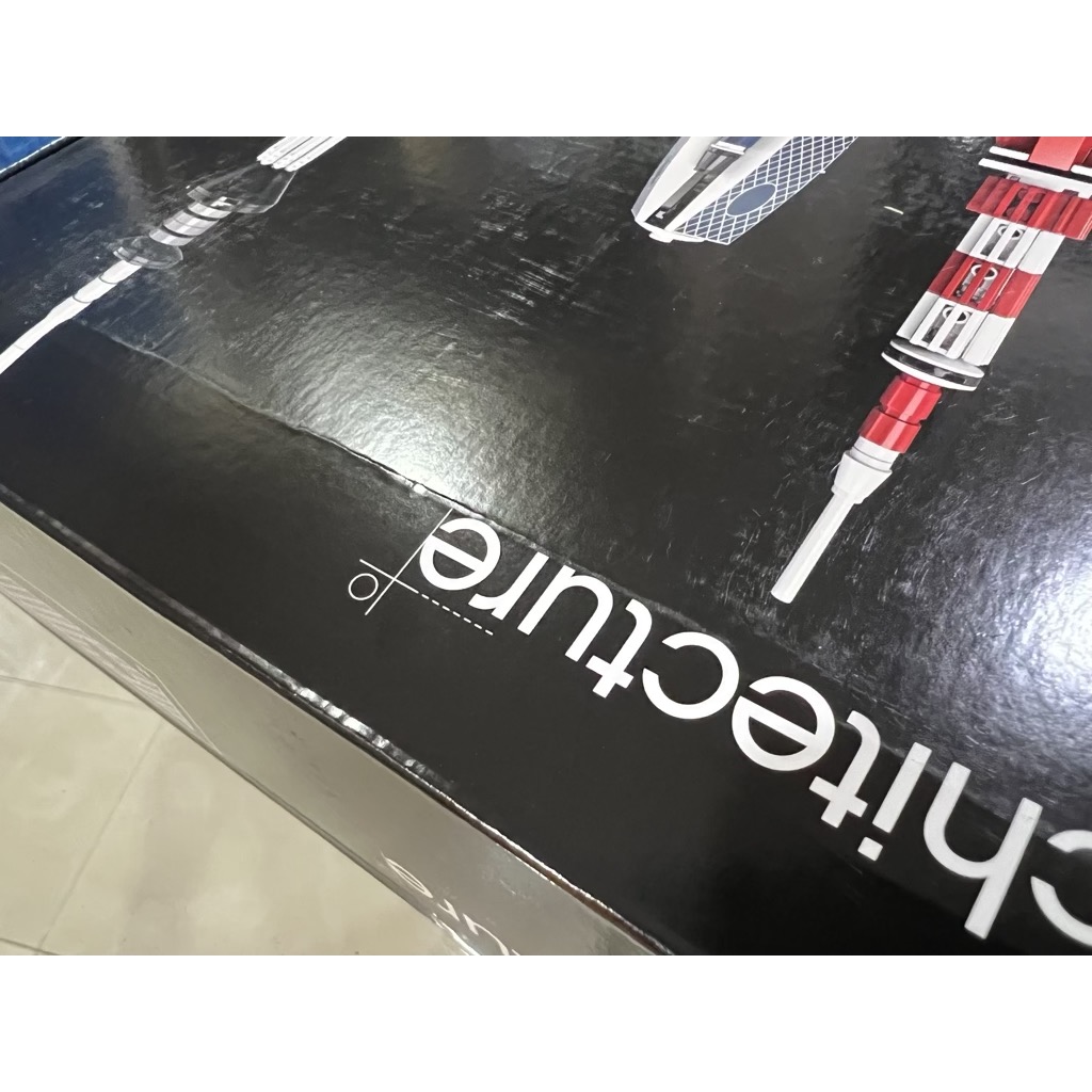 LEGO Architecture 21051 Tokyo (กล่องไม่สวย-Damaged Box)