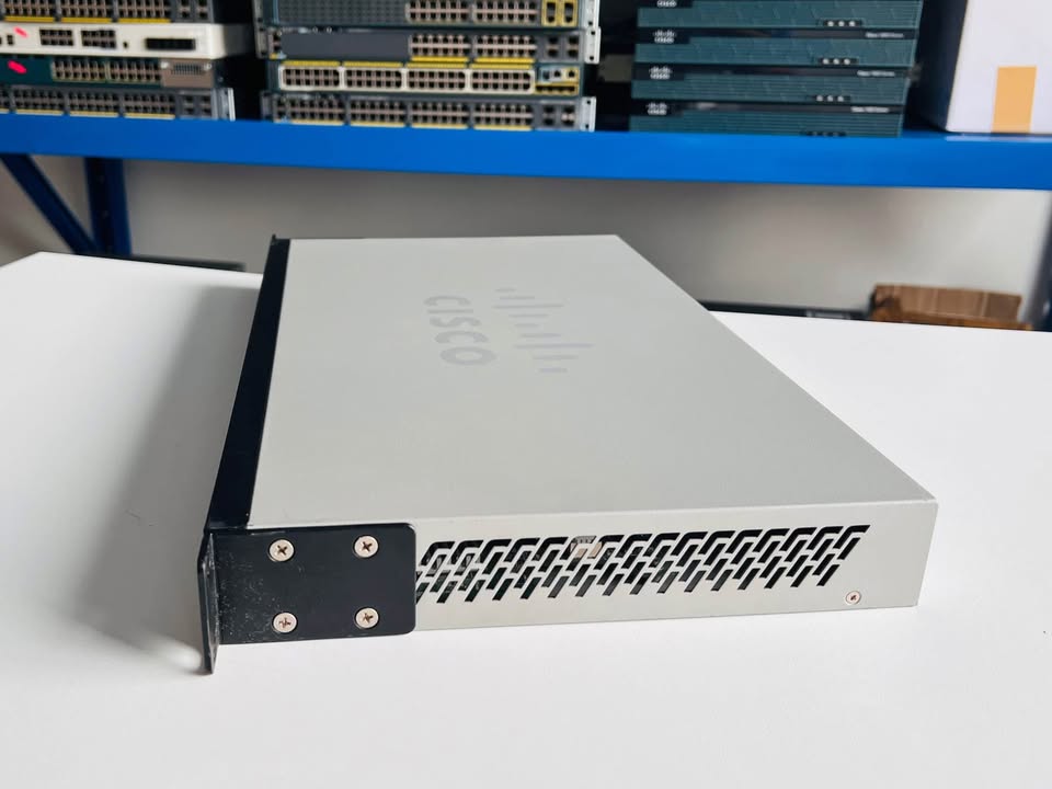 Cisco SF200 24port PoE 12port สวิทซิสโก้มือสองพร้อมใช้งาน