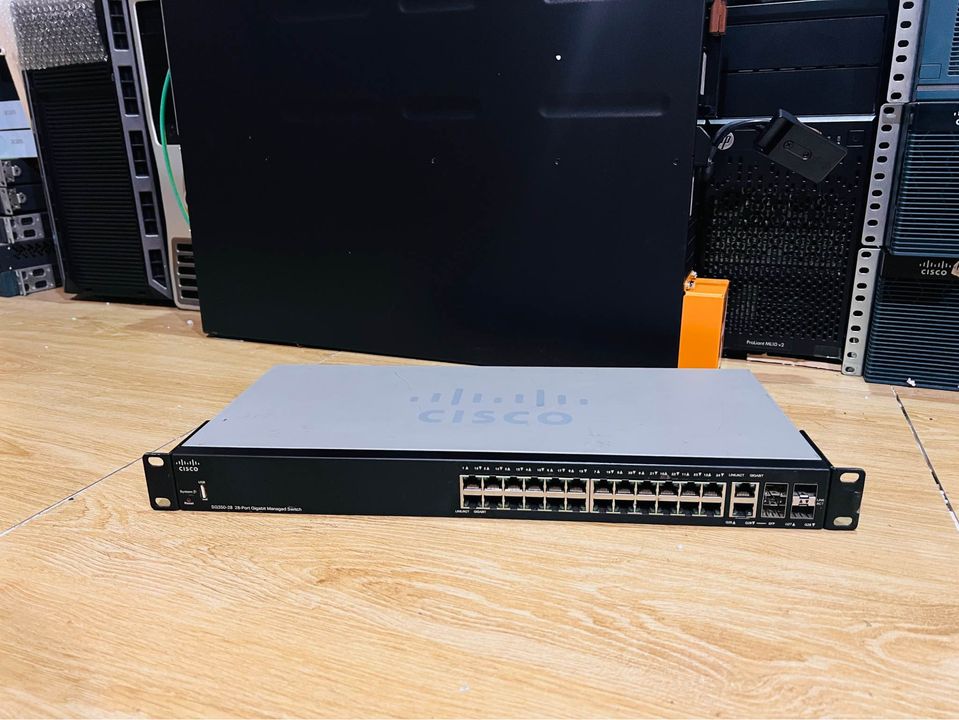 Switch Cisco SG350-28 port Gigabit สวิทมือสองพร้อมใช้งาน