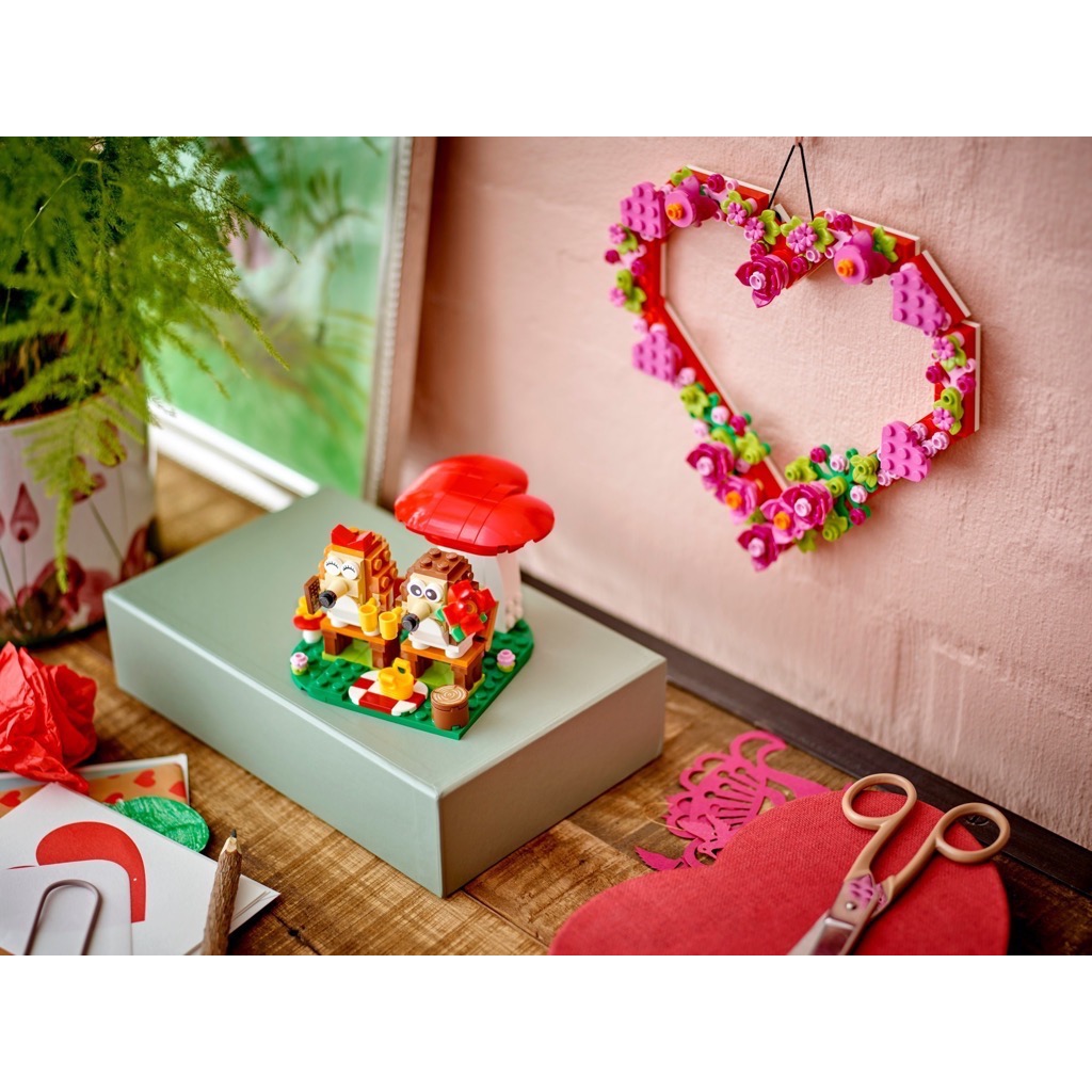 เลโก้ LEGO Exclusives 40711 Hedgehog Picnic Date