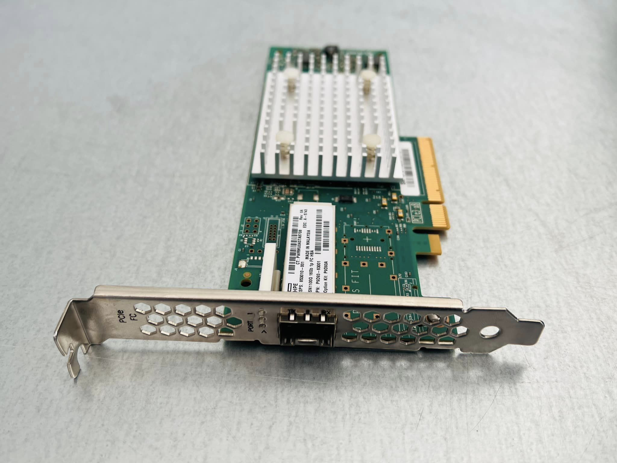 การ์ดไฟเบอร์ 16gb HPE Fibre Channel แบบขายาวมือสองพร้อมใช้งาน