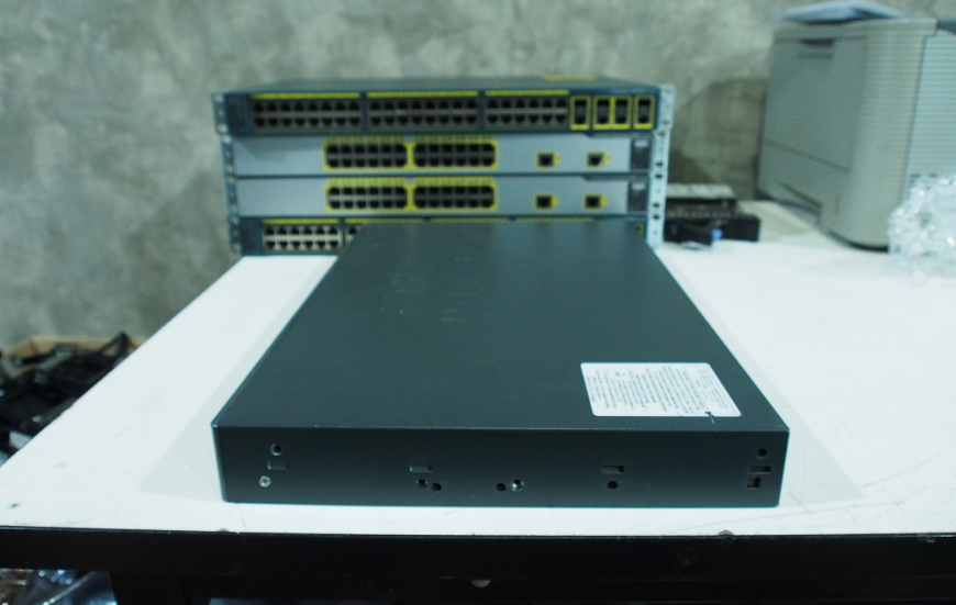 Cisco 2960X 24port gig มือ 2 พร้อมใช้งาน