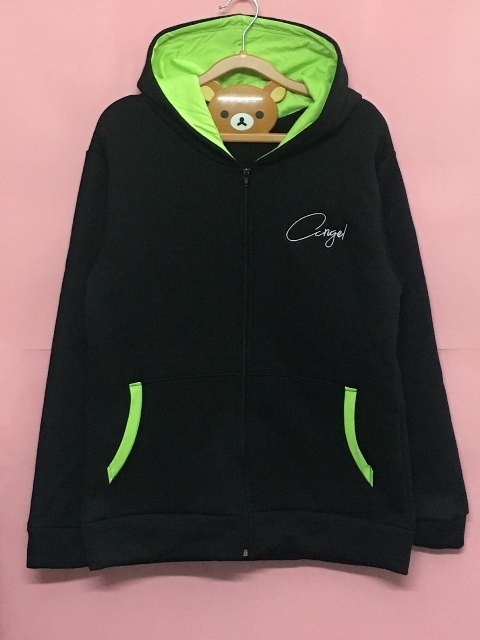 เสื้อรุ่นสีดำ เปลี่ยนสีข้างในหมวกตามใจชอบ