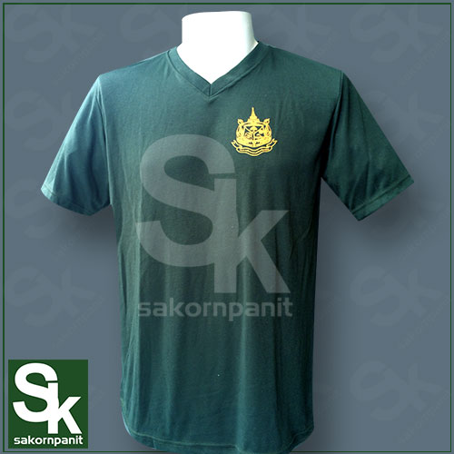 เสื้อยืดเขียวล้วน คอวี (ไม่หนุนไหล่)..