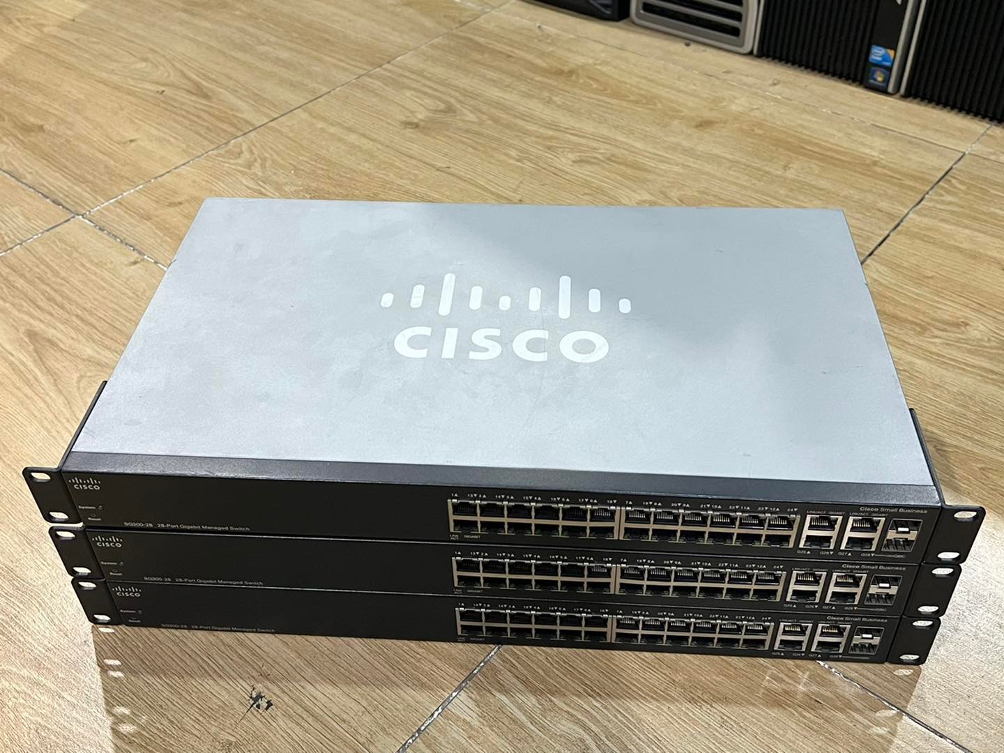 Cisco SG300-28 Gigabit มือสองพร้อมใช้งาน