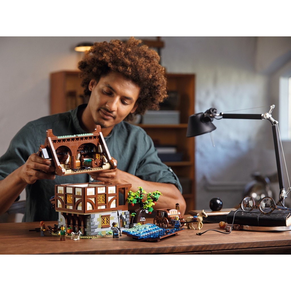 เลโก้ LEGO Exclusives 21325 Medieval Blacksmith