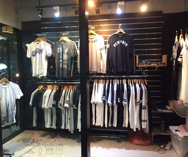 แผ่นฝนังเสียบ slatwall 1.2 ม.*1.2 ม.