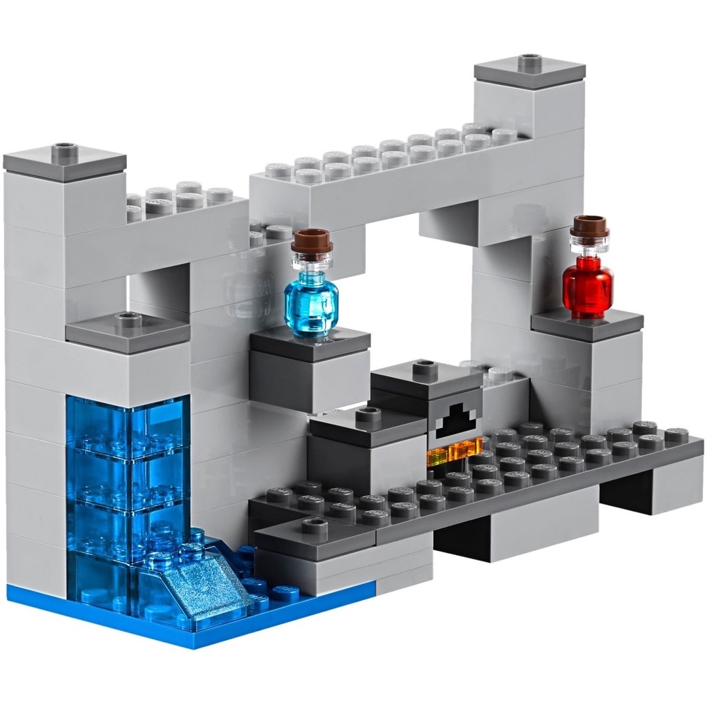 LEGO Minecraft 21136 The Ocean Monument (กล่องไม่สวย - Damaged Box)