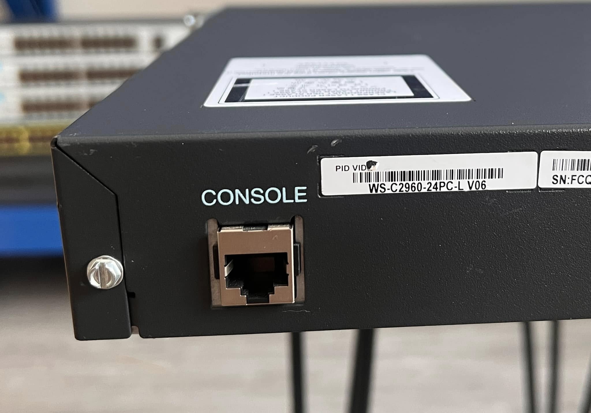 Switch Cisco 2960 PoE 24 port สวิทซิสโก้พีโออีมือสองพร้อมใช้งาน