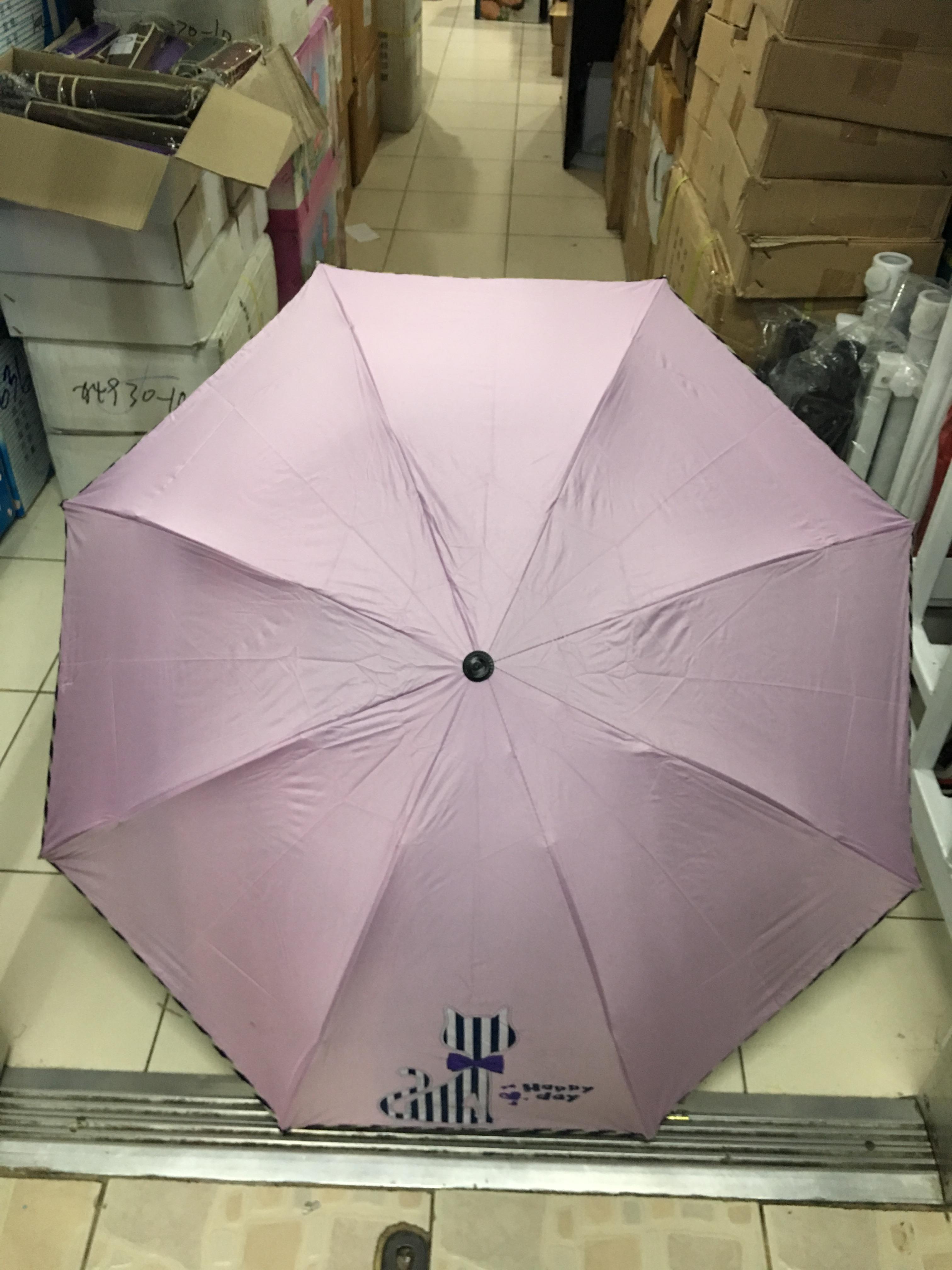 ร่มโค้งชายตรงลายแมวยูวีดำ