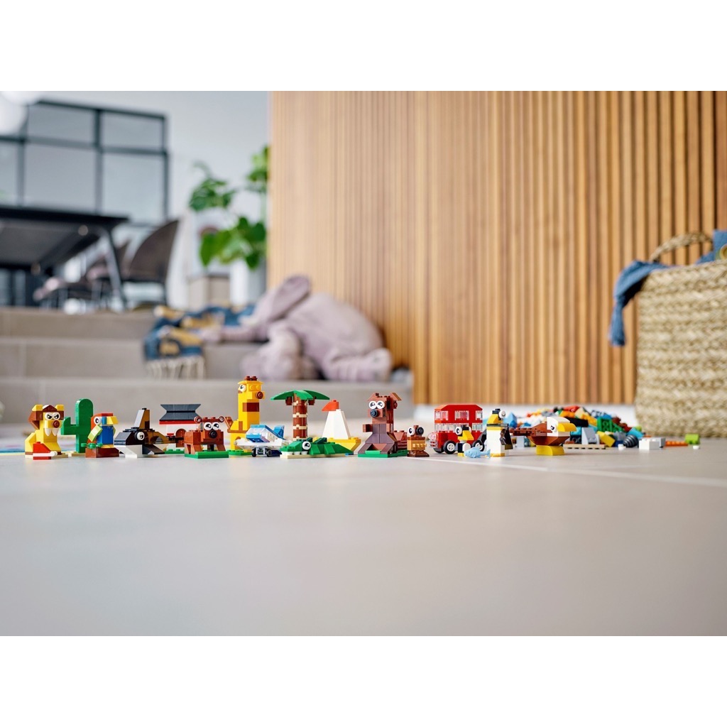 เลโก้ LEGO Classic 11015 Around the World