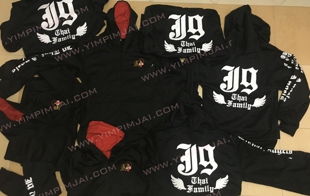 เสื้อฮู้ดสกรีนหน้าหลังแขน JG Thai Family
