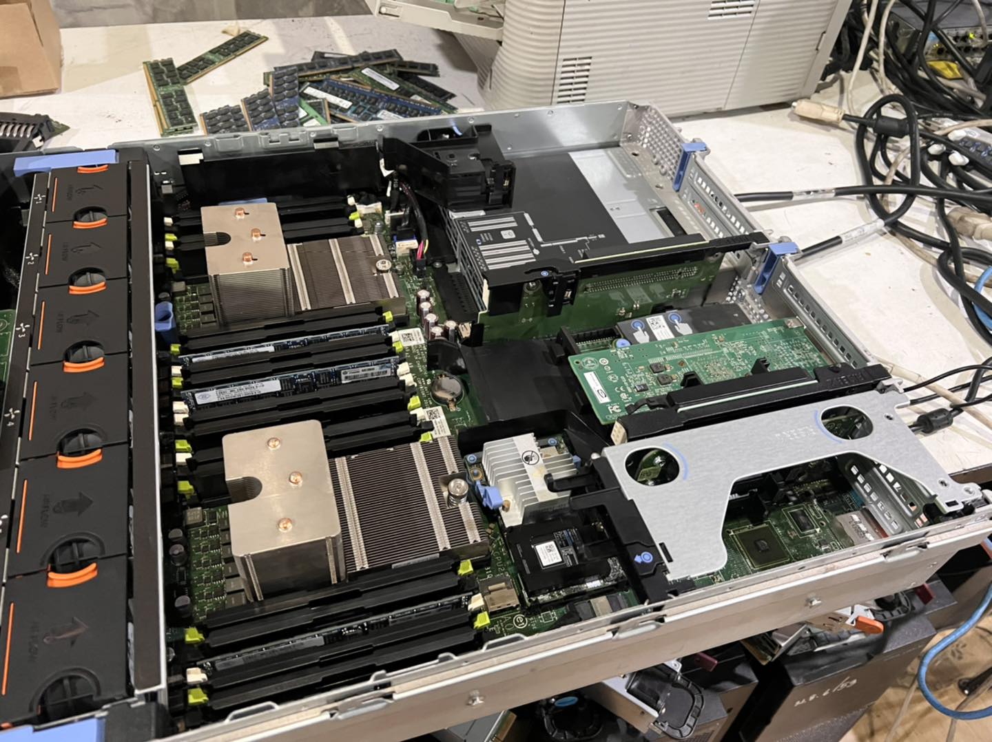 Server dell r720 2cpu 32gb 20cores เซิฟเวอร์มือสองพร้อมใช้งาน