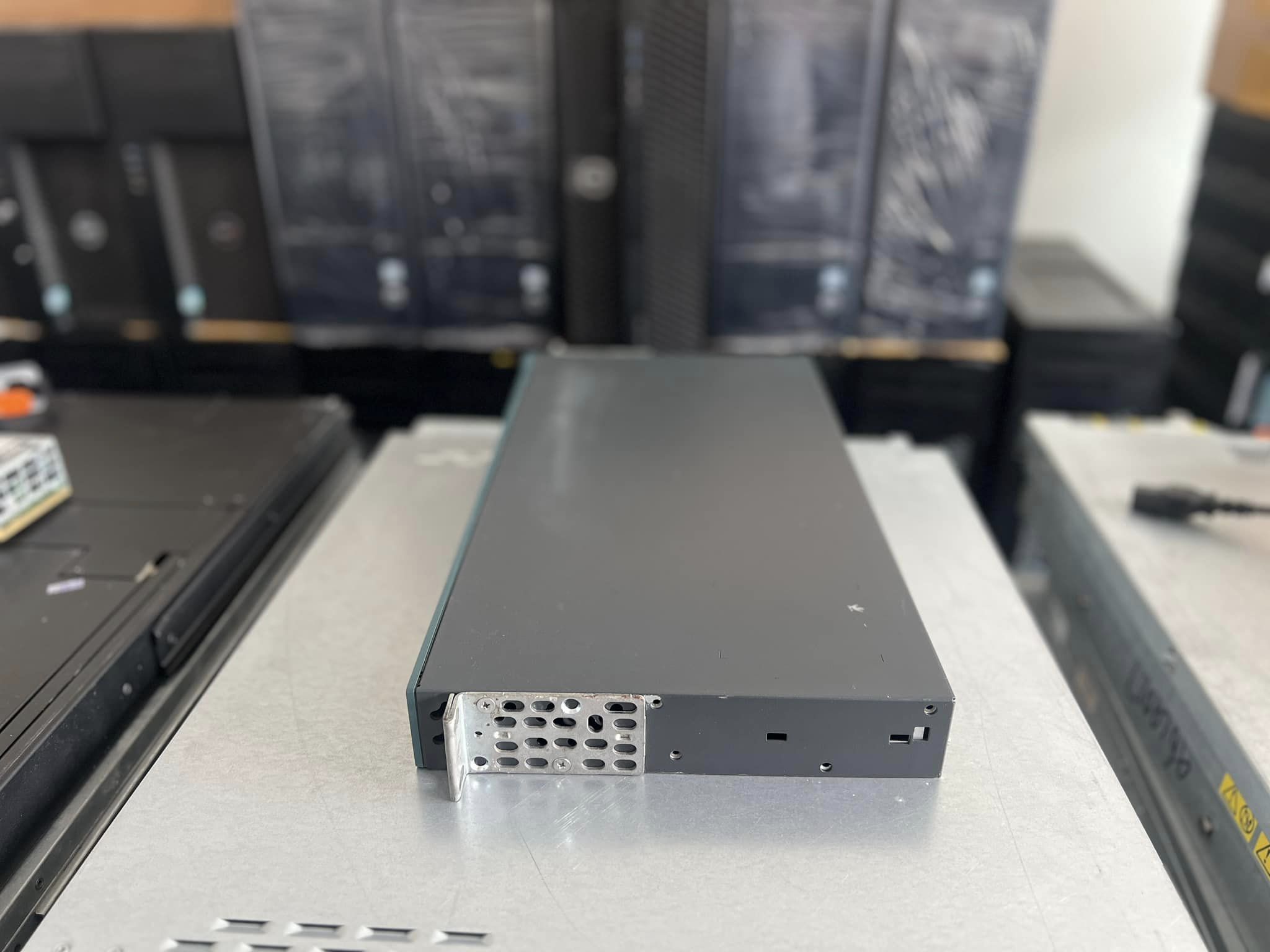 switch cisco 2960 24 port สวิทซิสโก้มือสองพร้อมใช้งาน