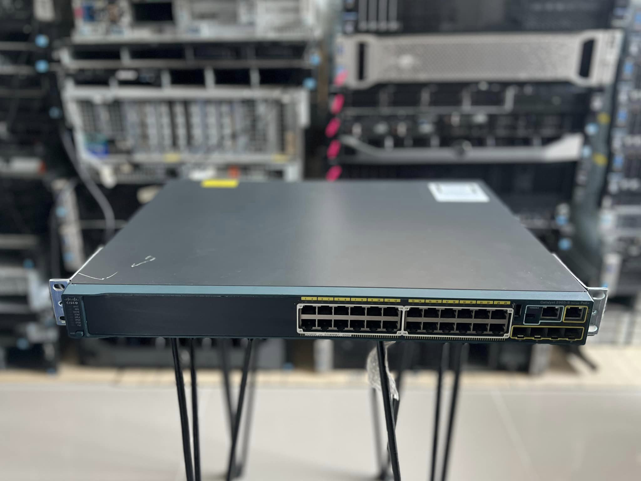 Cisco 2960S-24PS-L switch gigabit PoE 24 port มือสองพร้อมใช้งาน