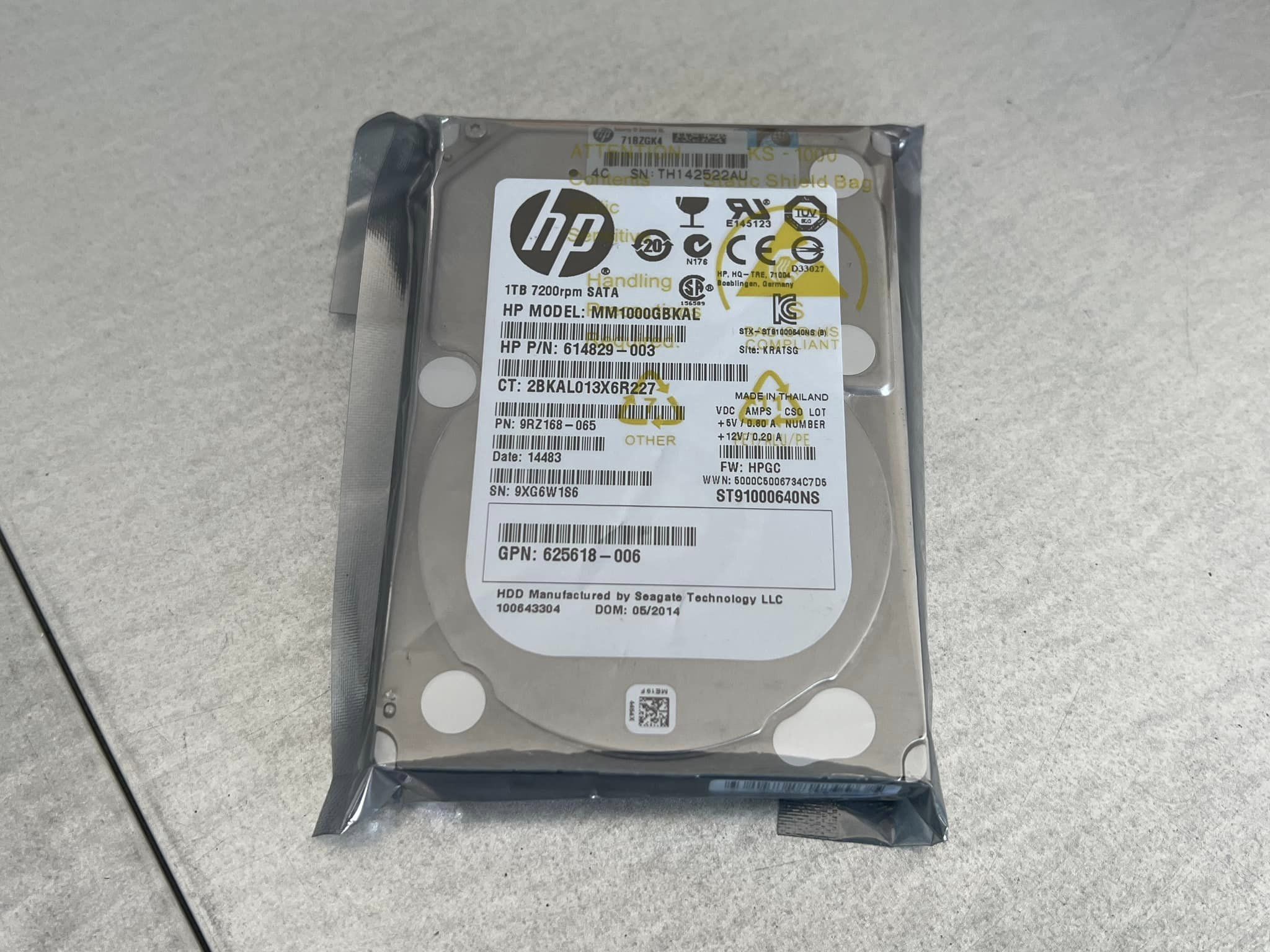 hdd sata 1tb 7.2k hp ฮาร์ดดิสซาต้าสำหรับเซิฟเวอร์มือสองพร้อมใช้งาน