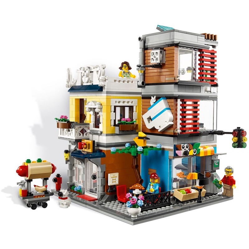 LEGO Creator 31097 Townhouse Pet Shop & Café
