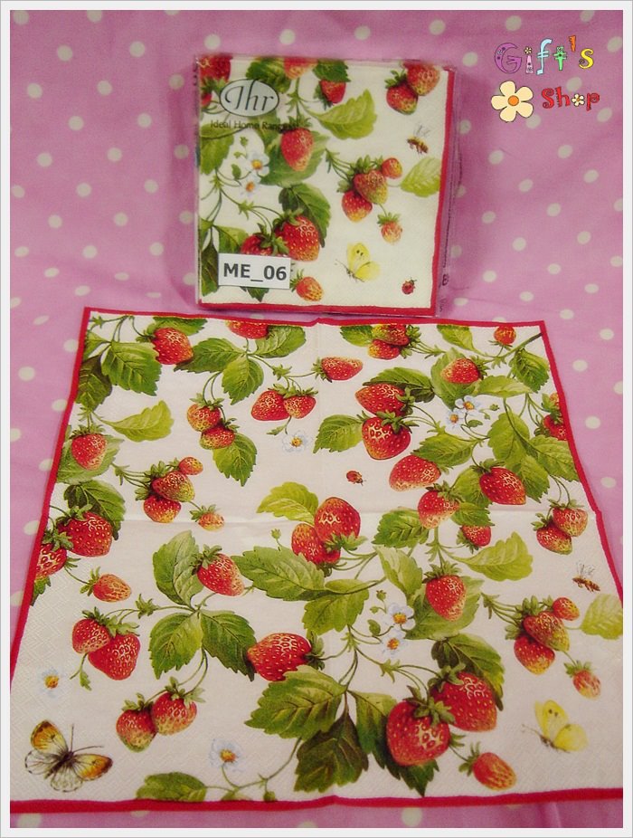 กระดาษแนปกิ้น ลายสตรอเบอร์รี่ พื้นหลังสีขาว ขอบสีแดง