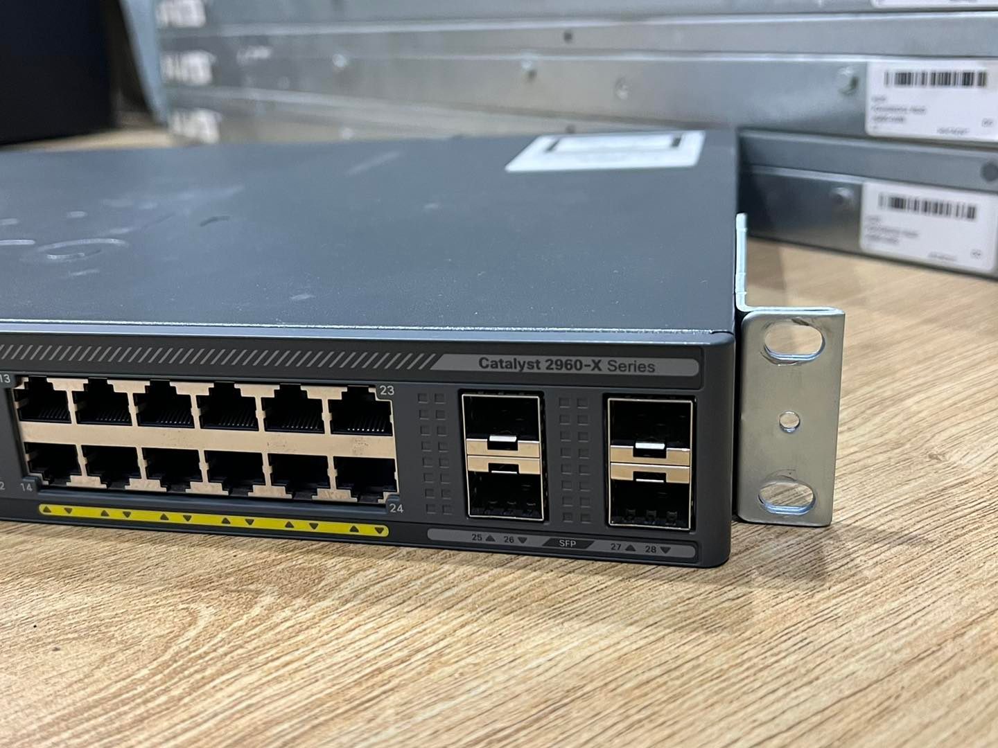 Cisco 2960X 24port gig มือ 2 พร้อมใช้งาน