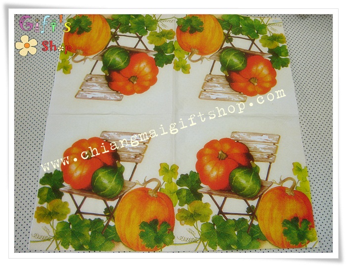 กระดาษแนปกิ้นยุโรป, ลายฟักทองสีส้ม, ลายฟักทอง, ลายฟักทองบนเก้าอี้, พื้นหลังสีครีม,ลายhalloween, ลายฮาโลวีน, ลายเทศกาล,