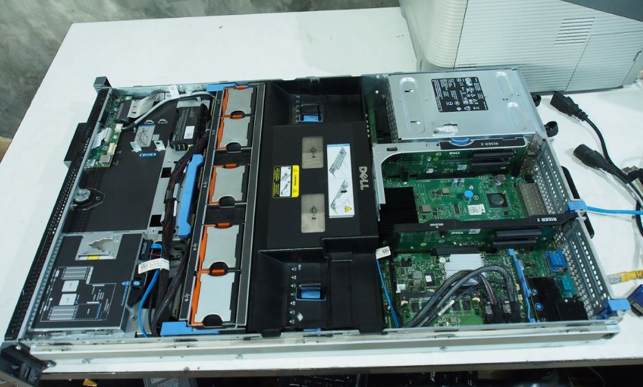 Dell PowerEdge R710 2cpu มือ 2 พร้อมใช้งาน