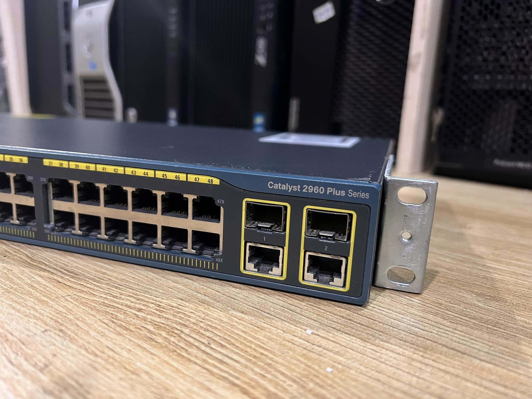 Cisco 2960plus48TC-L สวิทมือสองพร้อมใช้งาน