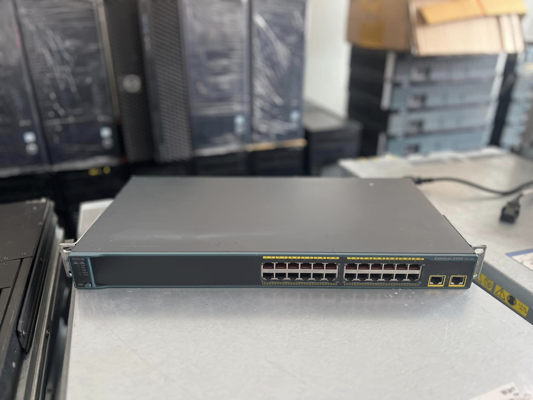 switch cisco 2960 24 port สวิทซิสโก้มือสองพร้อมใช้งาน