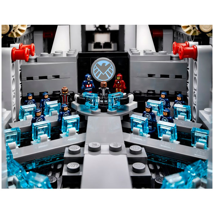 LEGO Super Heroes 76042 The Shield Helicarrier
