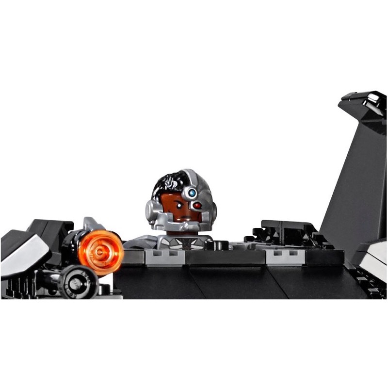 LEGO Super Heroes 76087 Flying Fox: Batmobile Airlift Attack