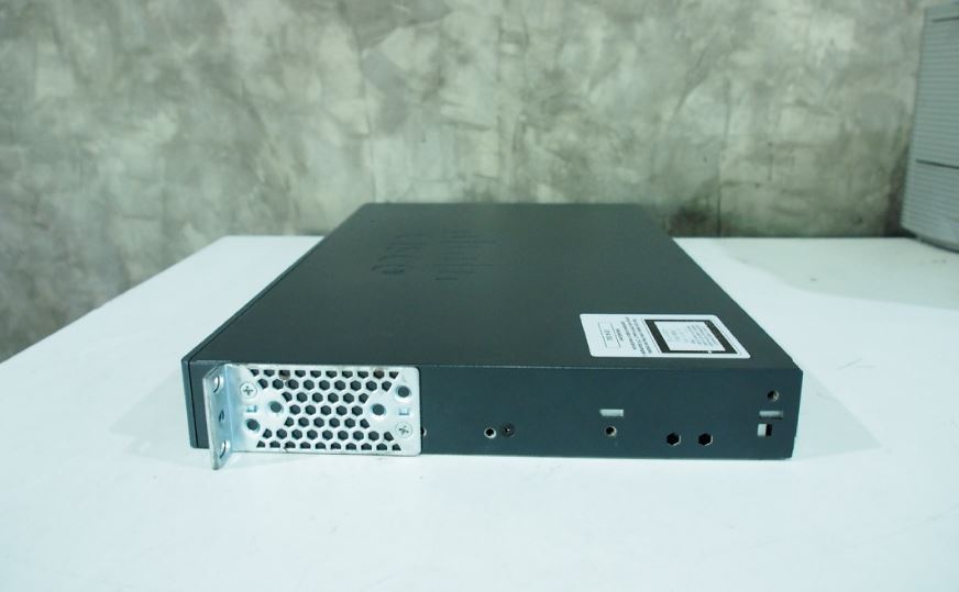 Cisco 2960X 24port gig มือ 2 พร้อมใช้งาน