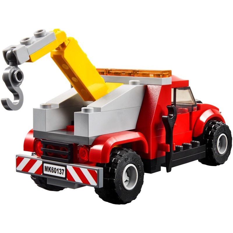 LEGO City 60137 Tow Truck Trouble