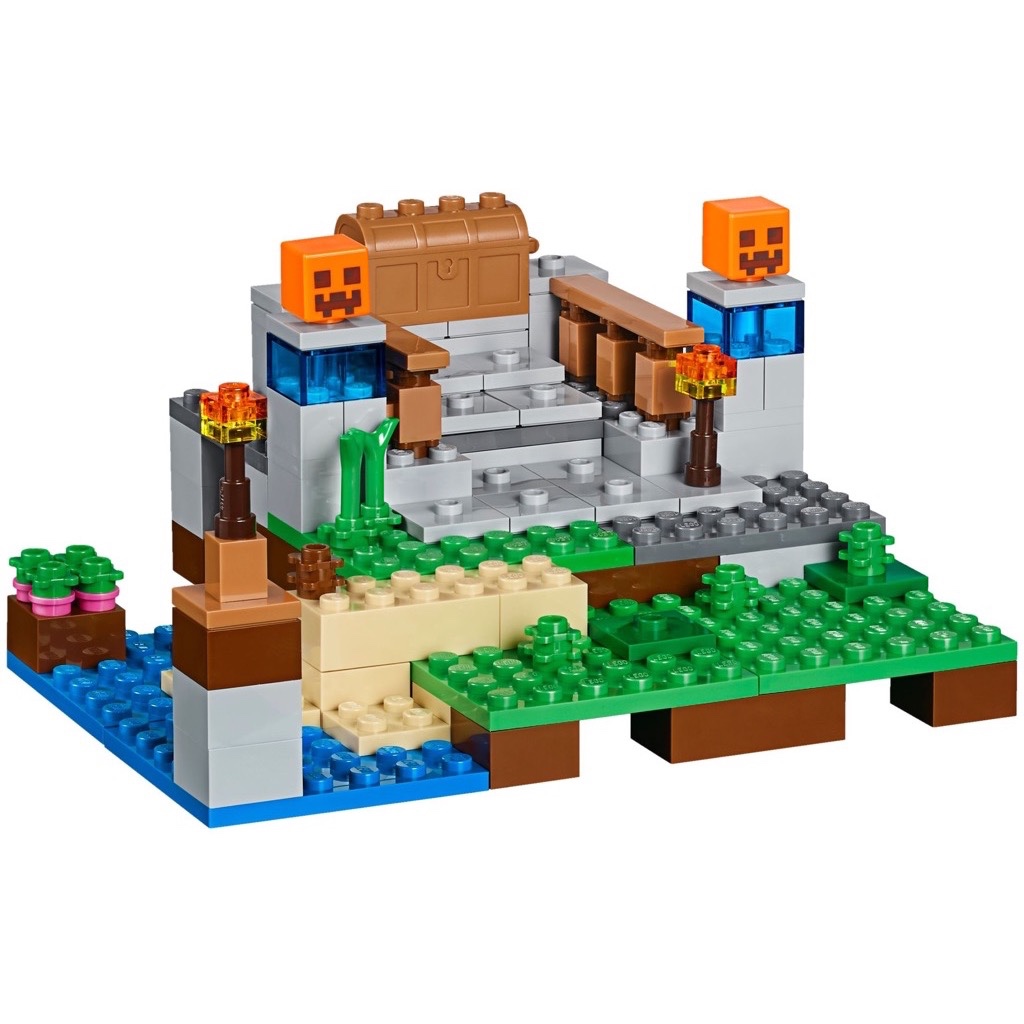 LEGO Minecraft 21135 The Crafting Box 2.0 (กล่องไม่สวย- Damaged Box) สำเนา