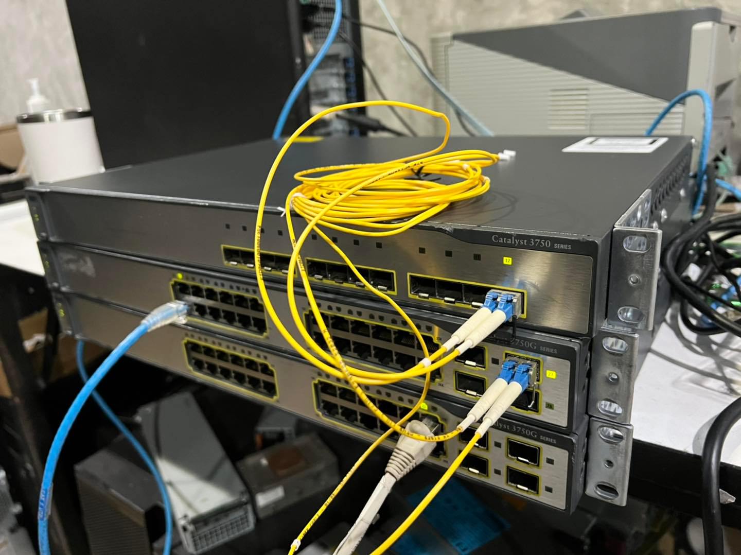 Cisco 3750G 12SFP switch มือสองพร้อมใช้งาน