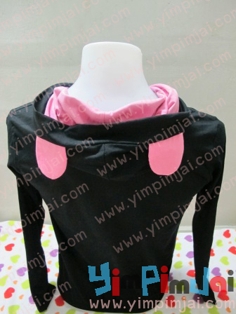 เสื้อฮู้ดสีดำ แขนยาว ซ้อนหมวก+หูหมีชมพู